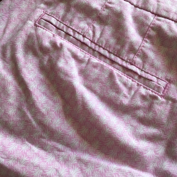 🐞 Old Navy Pink Pineapple Print Shorts - Picture 5 of 6